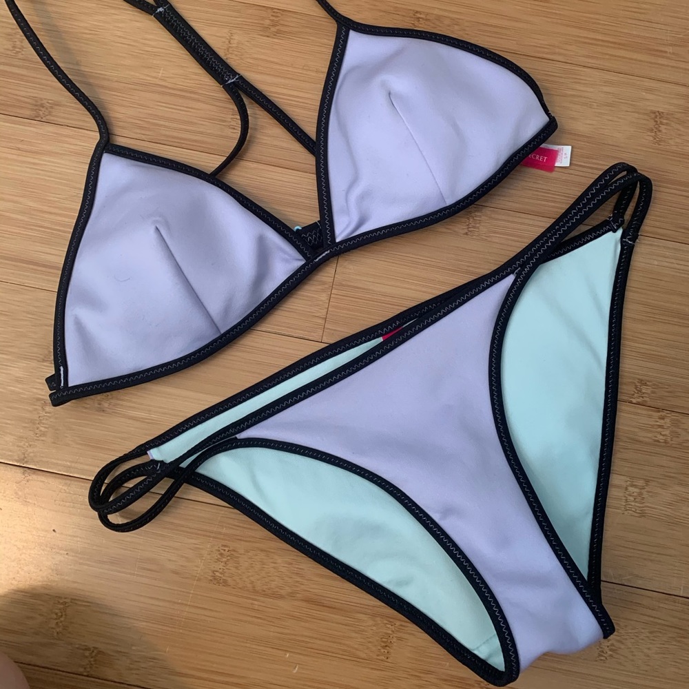 Victoria’s Secret bikini